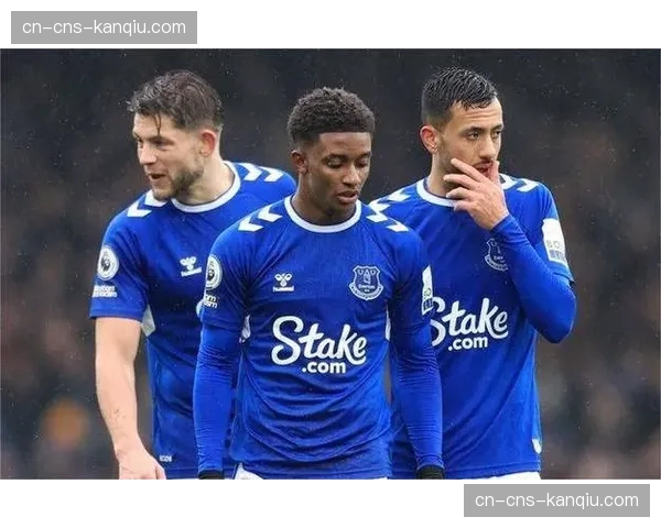 卢顿1-3不敌埃弗顿，保级形势岌岌可危